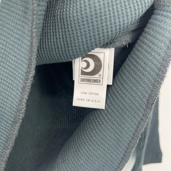 Free People X Daydreamer Queen Tour ‘75 Thermal Shirt XS Black NWT - Picture 4 of 6